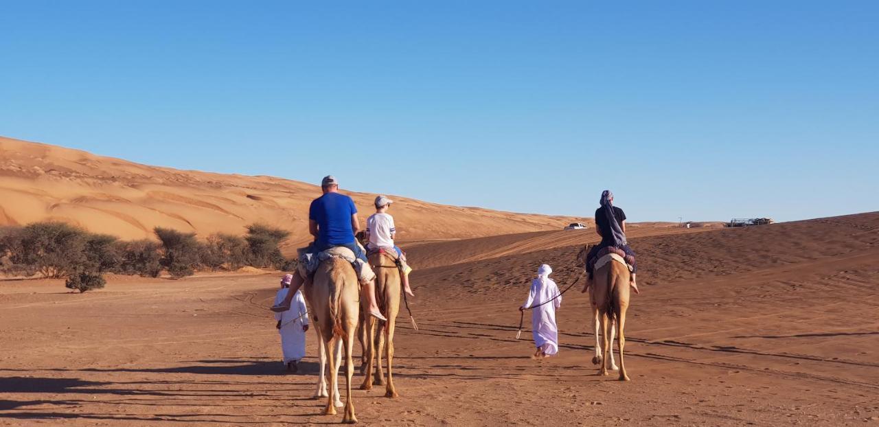 ホテル Al Hawiyah Camp エクステリア 写真