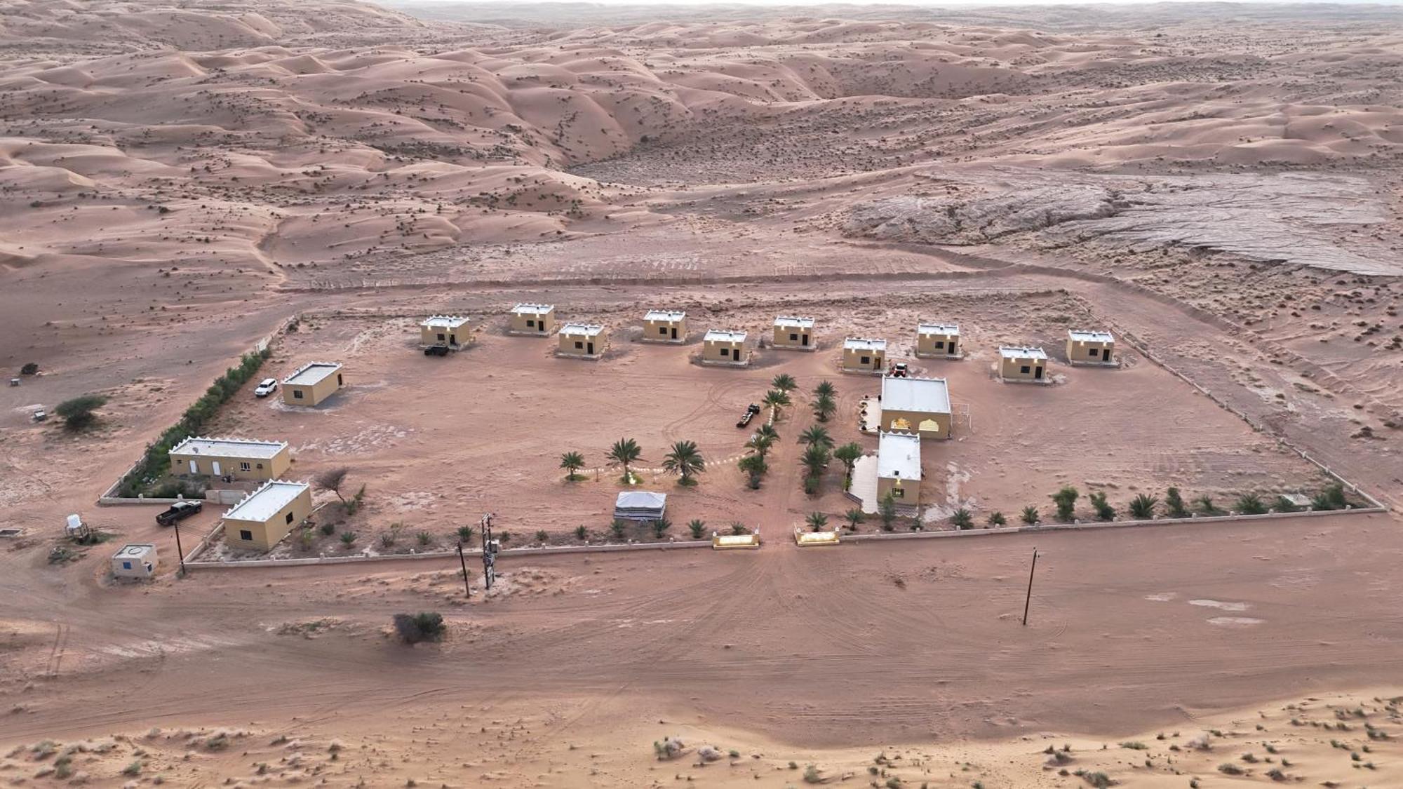 ホテル Al Hawiyah Camp エクステリア 写真